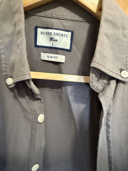 Camisas L em bom estado