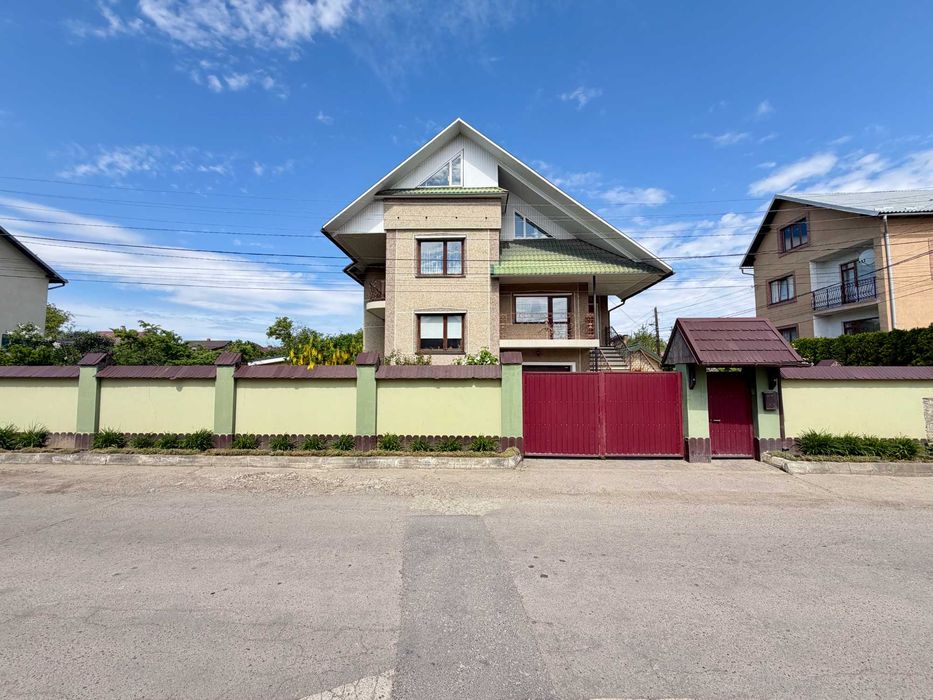 ПРОДАЖ БУДИНКУ В м. СТРИЙ вул. Героїв Берестечка