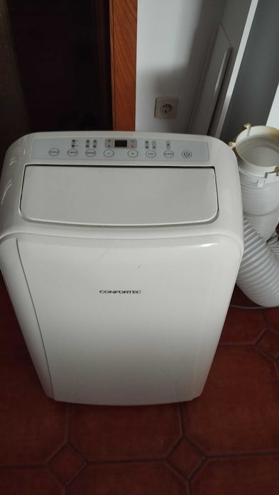 2x Ar Condicionados Portáteis Confortec CFP12HRN7QB6 - Como Novos 12000BTUs