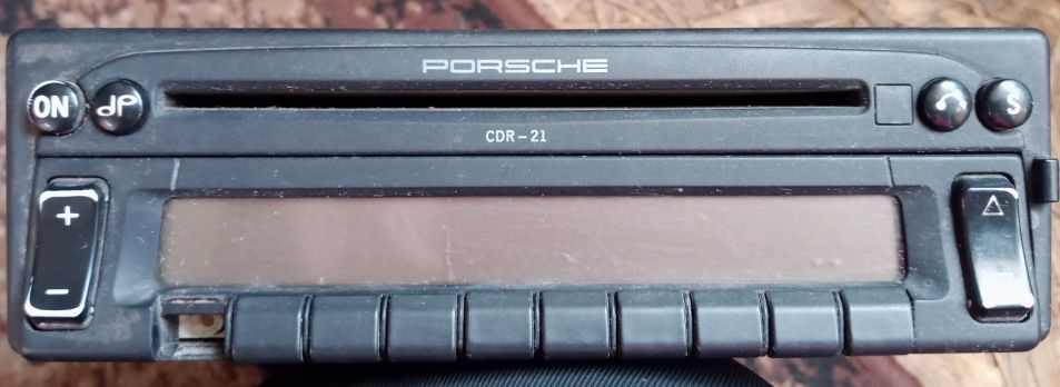 Продам магнітолу Порше оригінал (Предлагайте суму влічку )