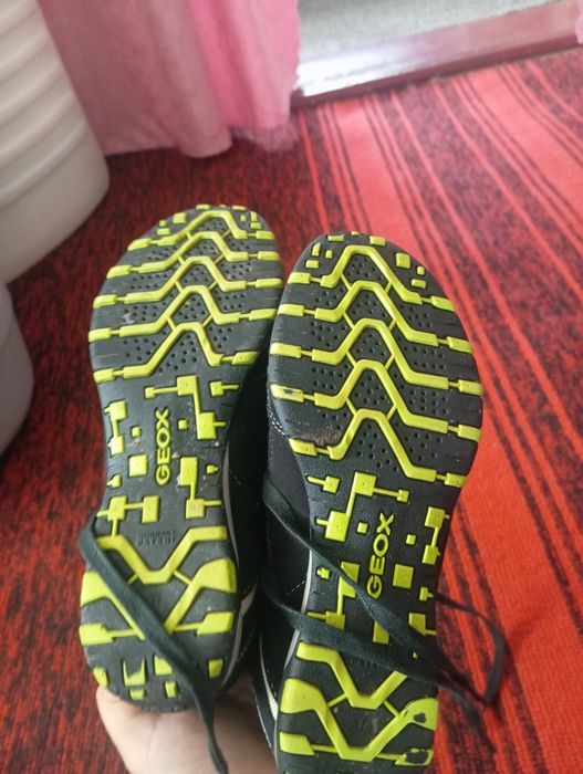 Продам красовки беу