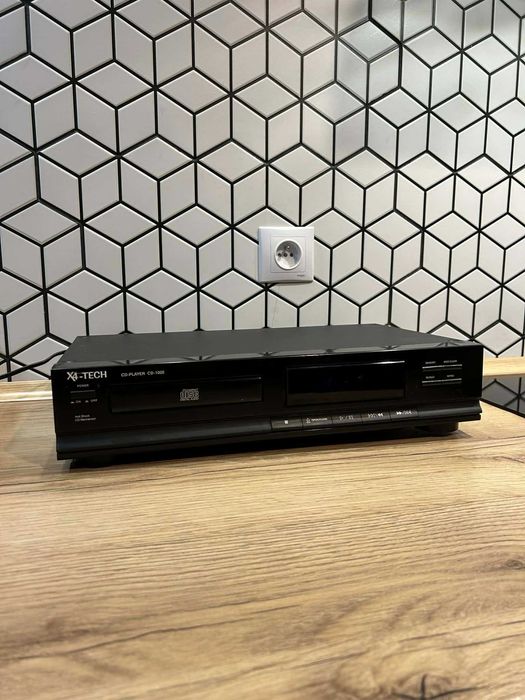 Odtwarzacz Płyt CD X4-Tech CD1000 Uszkodzony