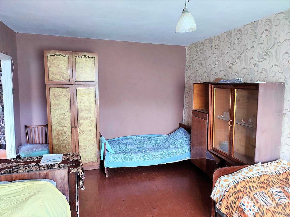 Задається 1 кімнатна квартира м-н Станкобуд вул. Дніпровська б. 2