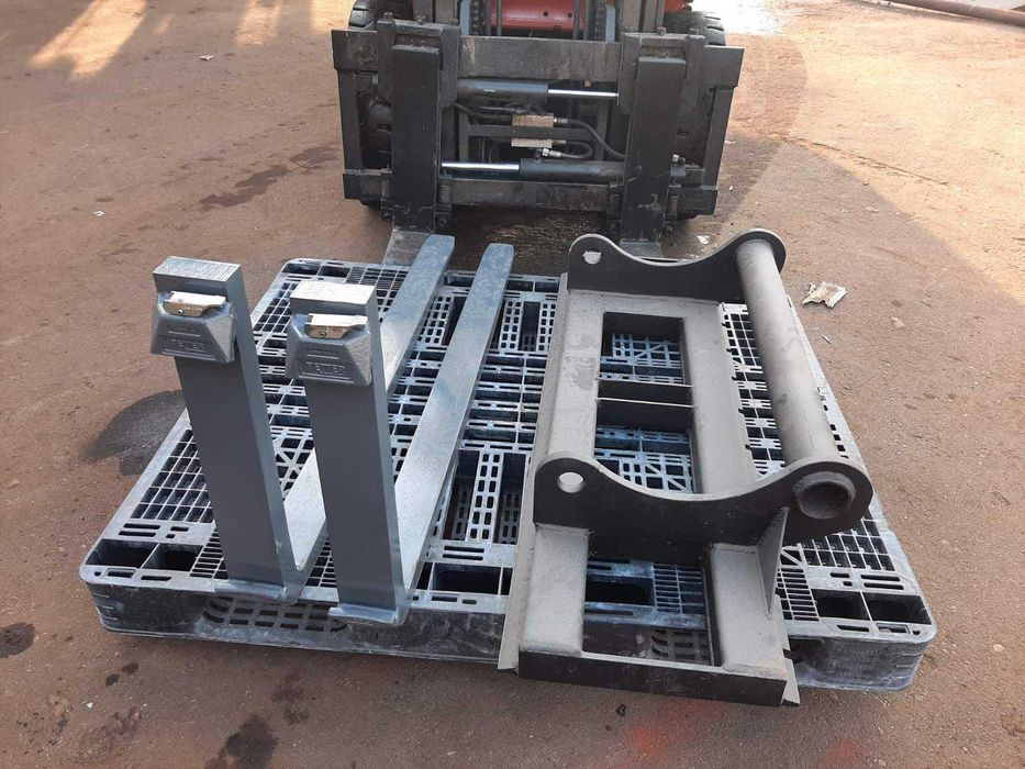 Рамка з вилами на Manitou