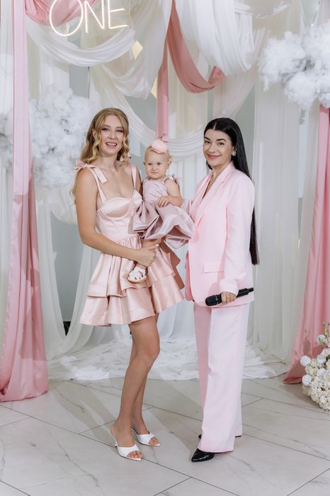 Ведуча весілля, гендер паті, перший рочок, корпоративи.