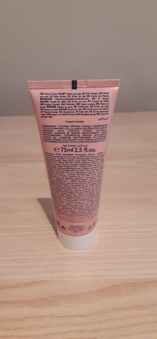 Oriflame Rozświetlający krem do rąk Essentials Glow 75ml