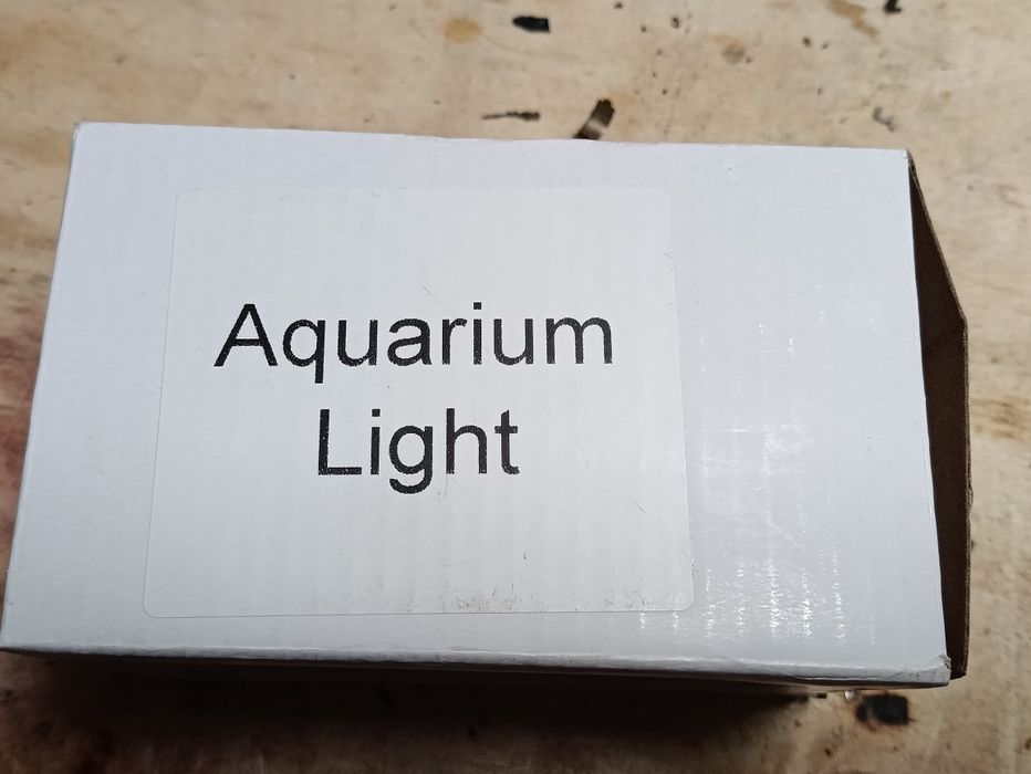 Lampka do akwarium