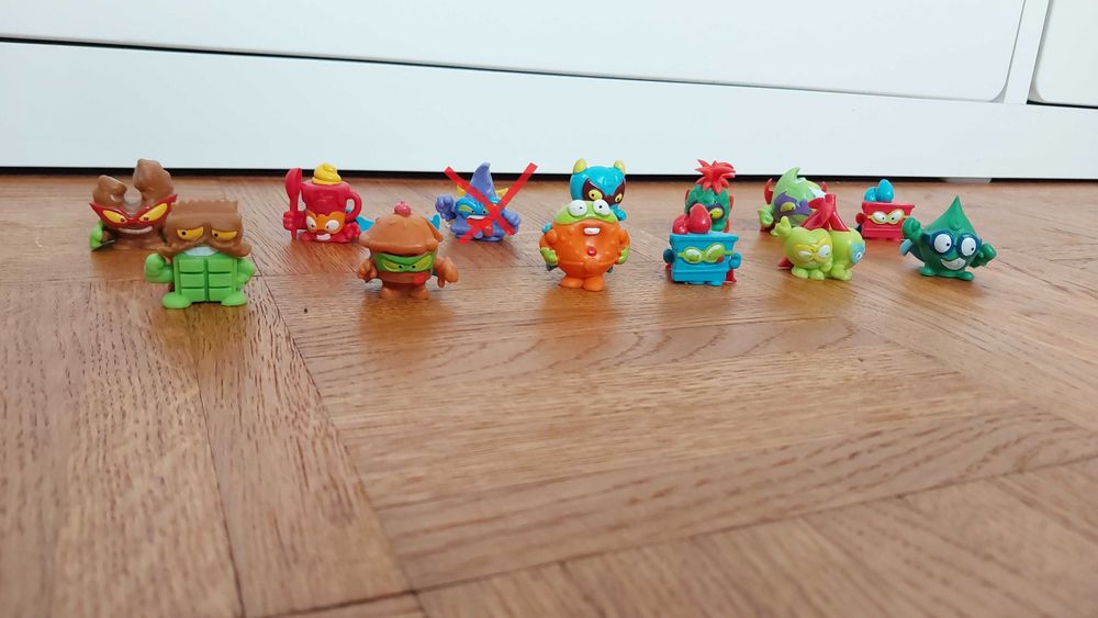Super Zings różne figurki