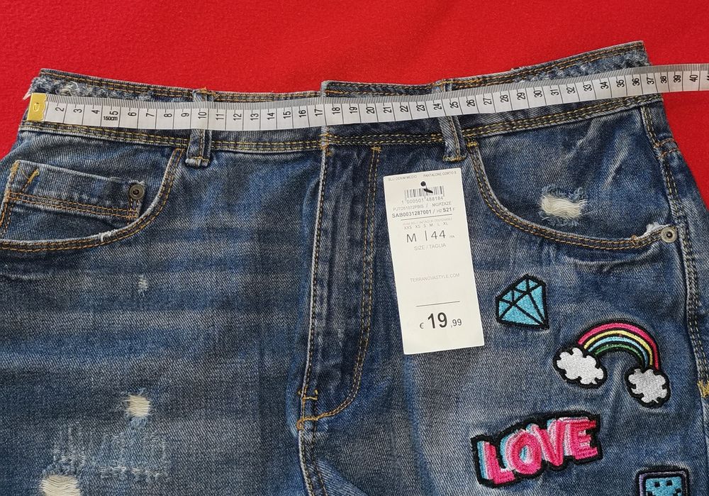Krótkie spodenki jeansowe szorty z haftami TERRANOVA
