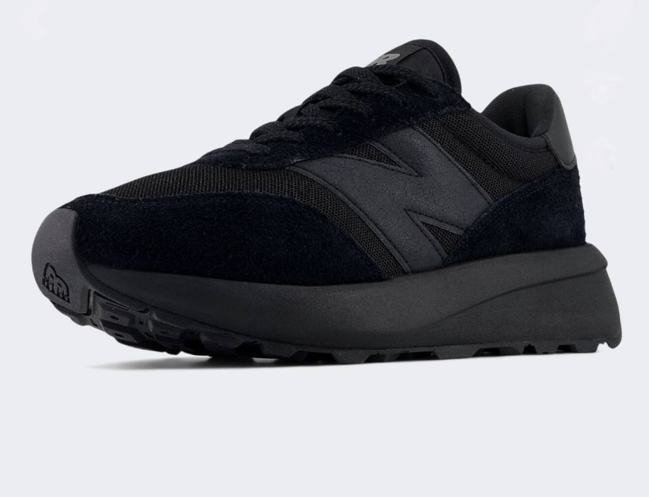 New Balance model 370