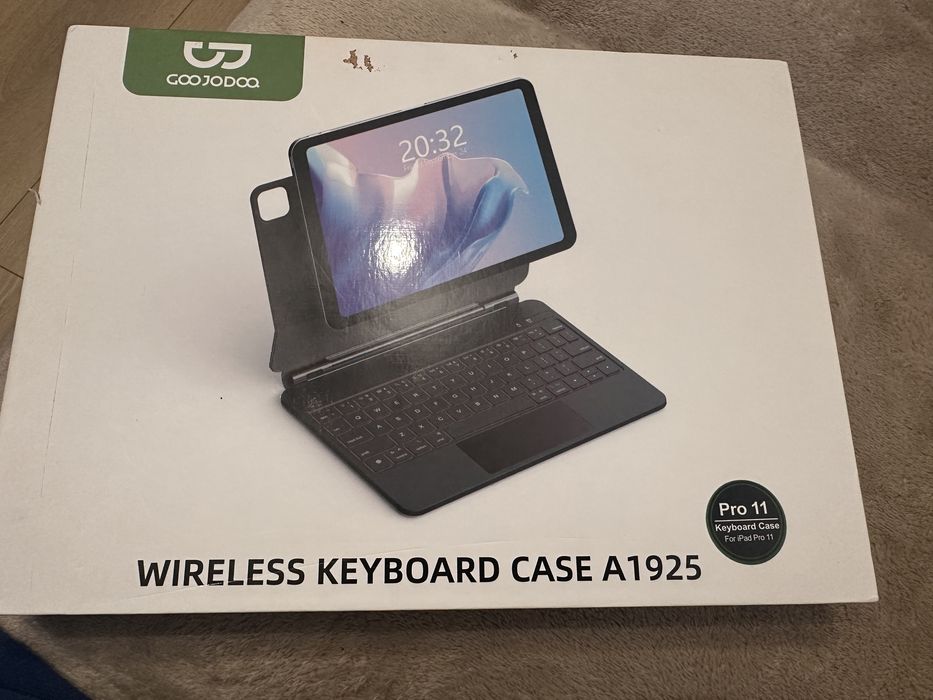 Etiui z klawiatura do ipada apple