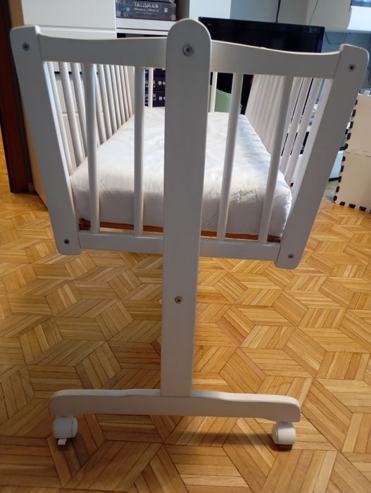 Kołyska niemowlęca biała