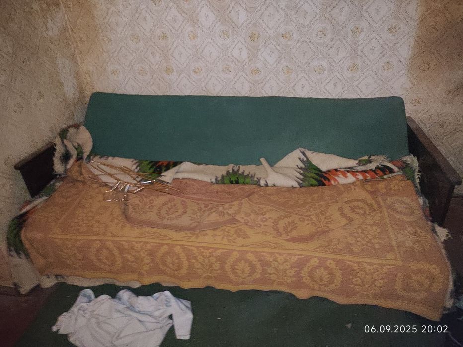Продам Диван книжка