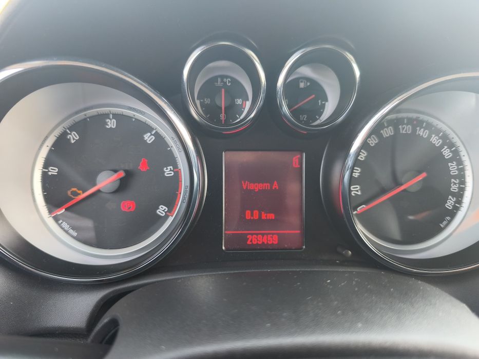 Opel Astra J 2010 1.7 125cv