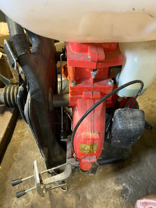 Бензиновий оприсковач