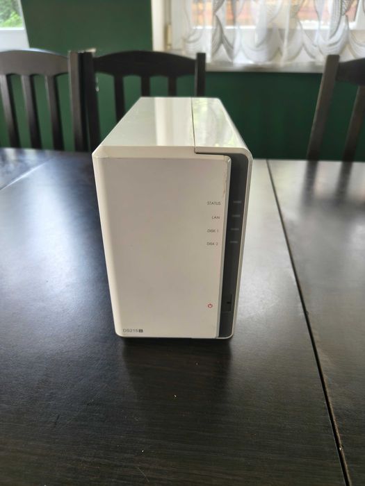 Synology DS 215j z dwoma dyskami 1,5 TB (razem 3 TB)