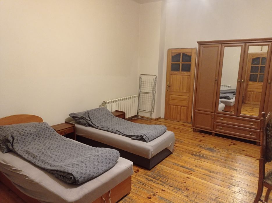 Dom dla pracowników -22 zł  tanie  spanie w centrum Józefowa.