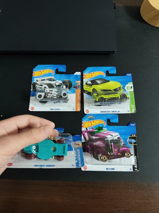 Тх 2024,2025 hot wheels