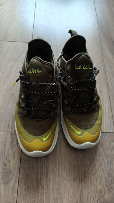 Nike Air Max Axis Se 42,5 buty męskie