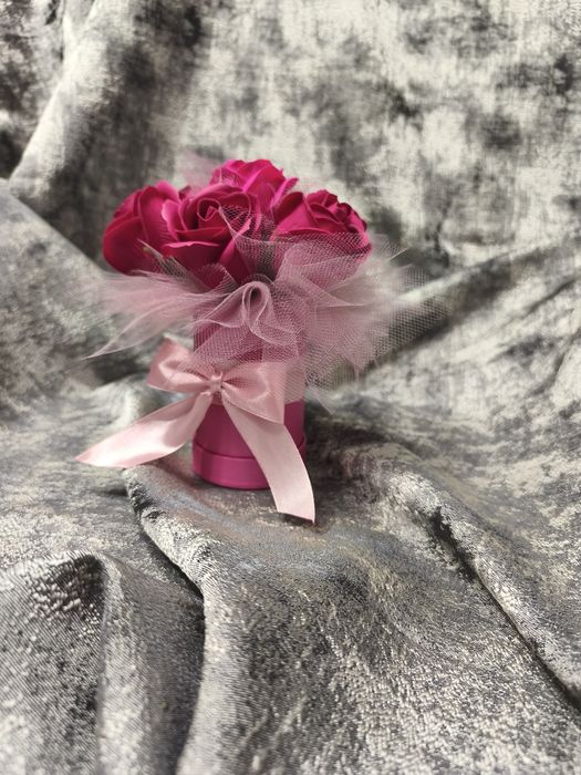 Flower box z róż mydlanych – elegancki prezent