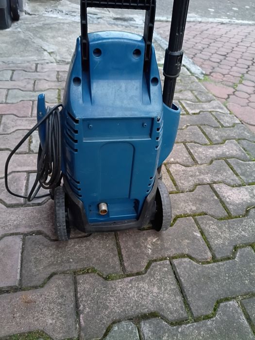 Sprzedam Myjkę Ciśnieniową