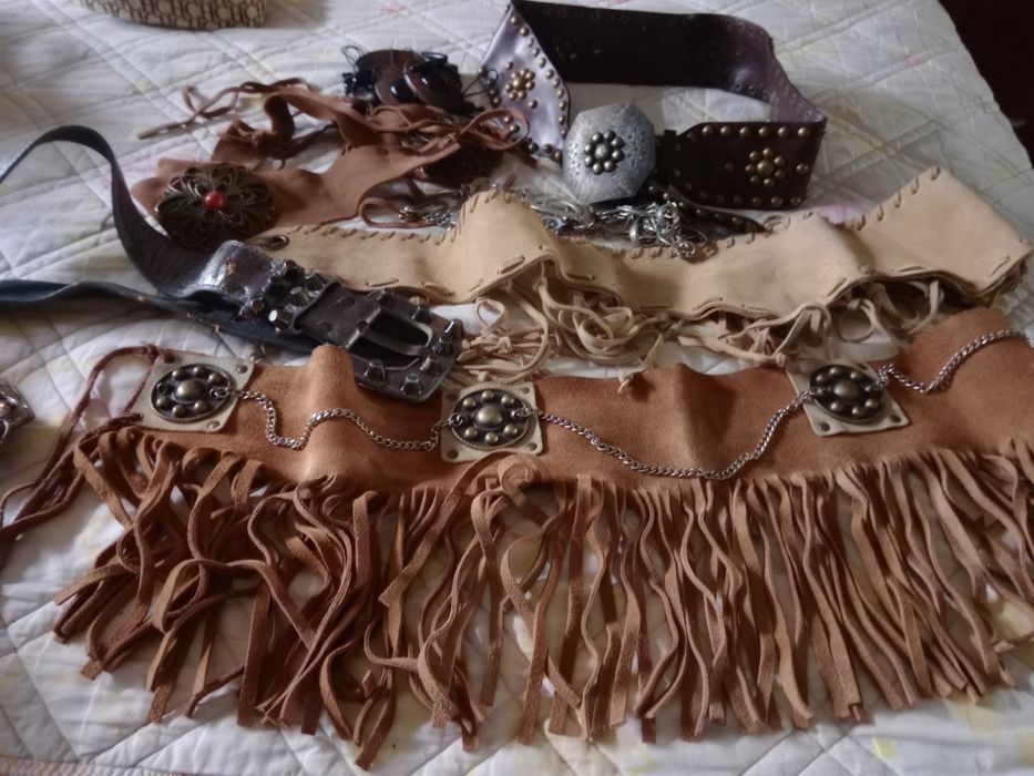 Cintos vintage usados em bom estado