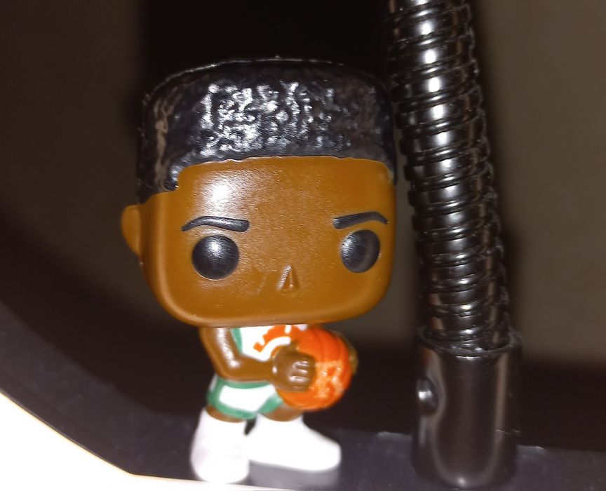 Обміняю кіндер  Stranger things