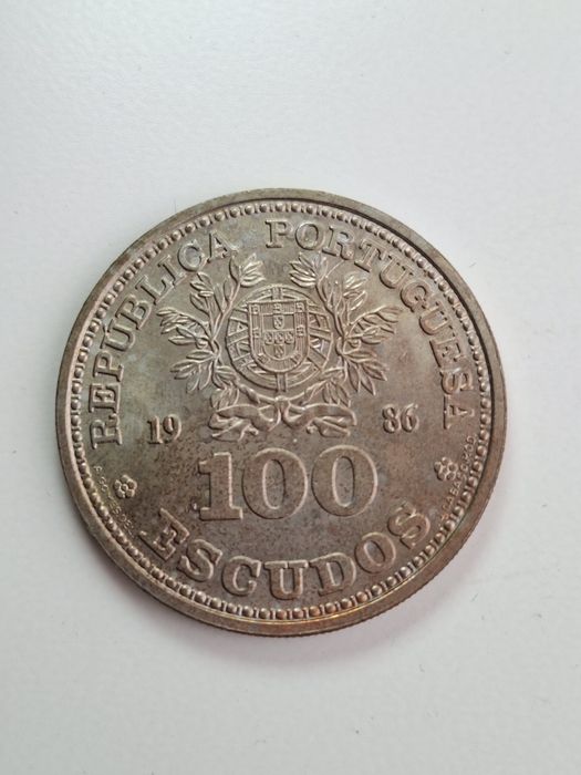 Moedas antigas - vendo pela melhor oferta unidade