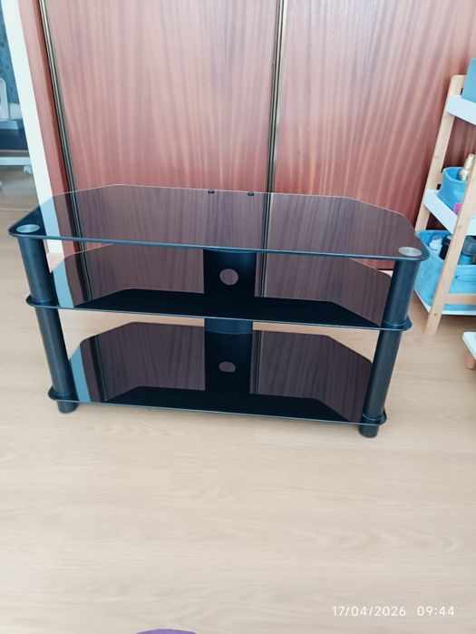 Rack para TV em vidro preto