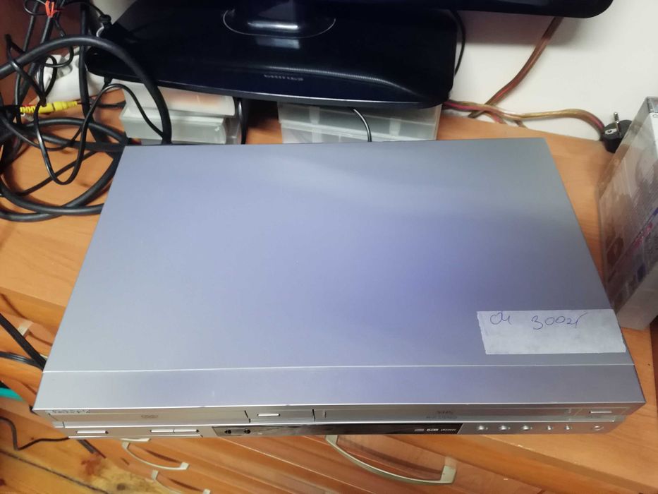 Magnetowid VHS Sony SLV-D920 E  HI-FI stereo COMBO