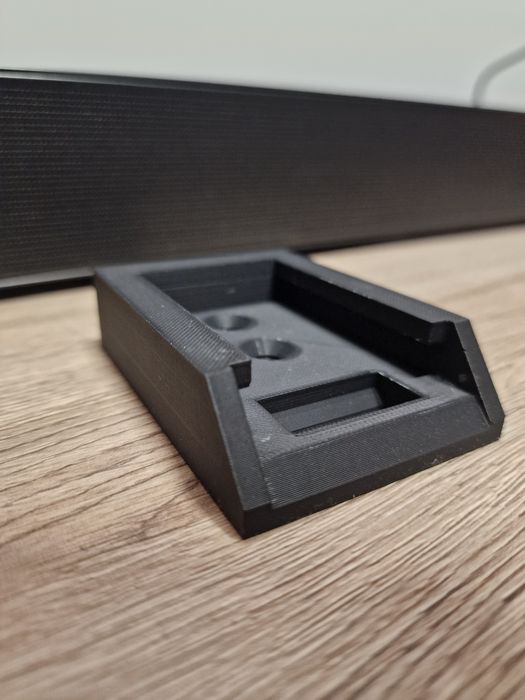 Uchwyt na baterie Erbauer z blokadą