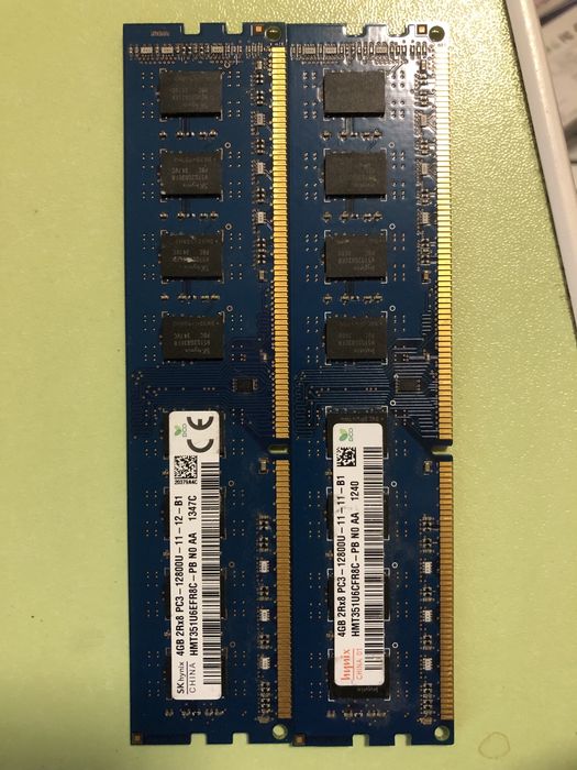 Память 4GB DDR3 2 штуки