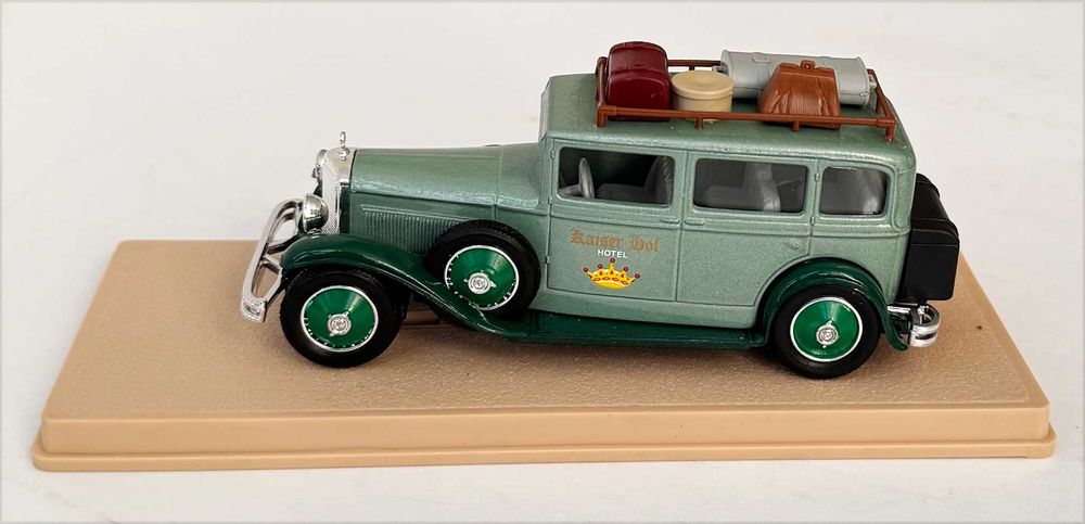 Eligor_MERCEDES BENZ Limousine D´Hotel 1931. Ref. 1044 Escala 1/43. Completo, como novo.