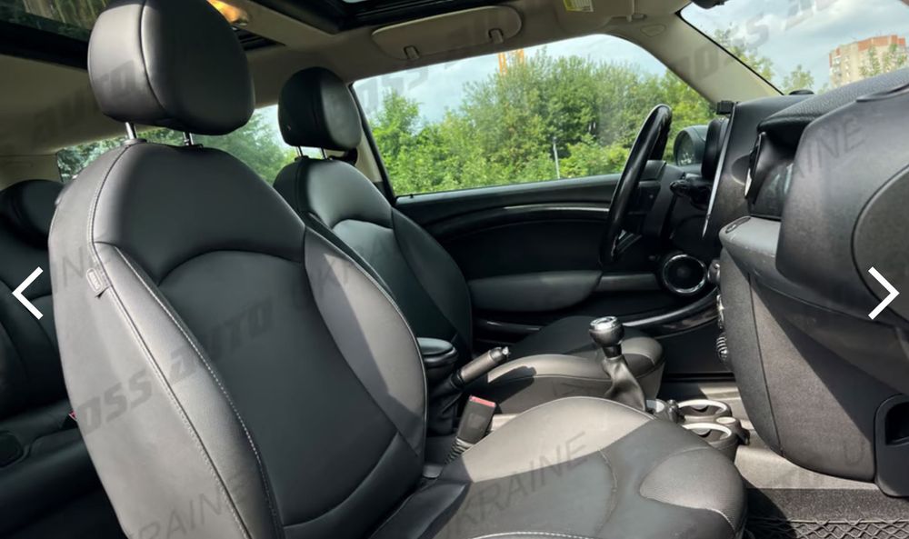 MINI Cooper Clubman S 2011