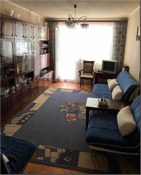 Продам 2х кім квартиру , в хорошому стані.