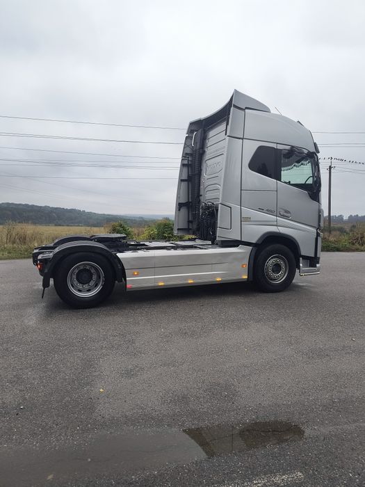 В продажу Volvo fh13