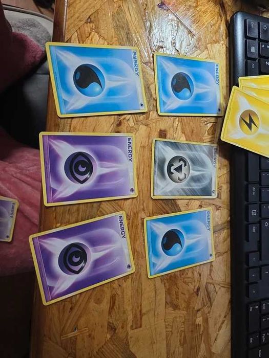 cartas Pokémon energy - eletric grass water health psychic metal