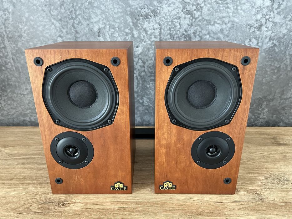 Акустическая система Castle Clifton 2 ( полочники, Англия)