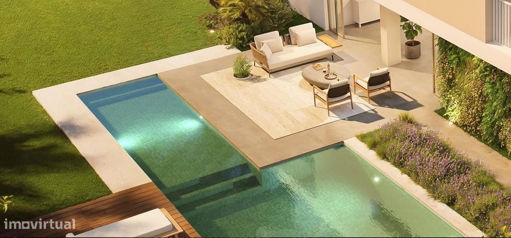 Moradia T4 + 1 com piscina, Oeiras