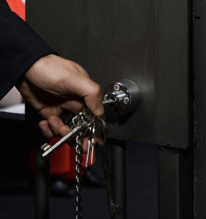 Открывание автомобиля. Вскрытие замков. Замена замков