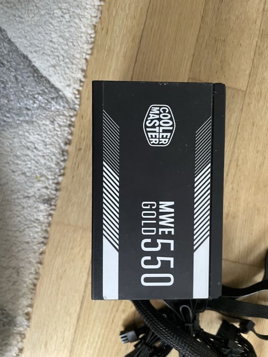 Cooler master MWE 550 GOLD НЕ робочий