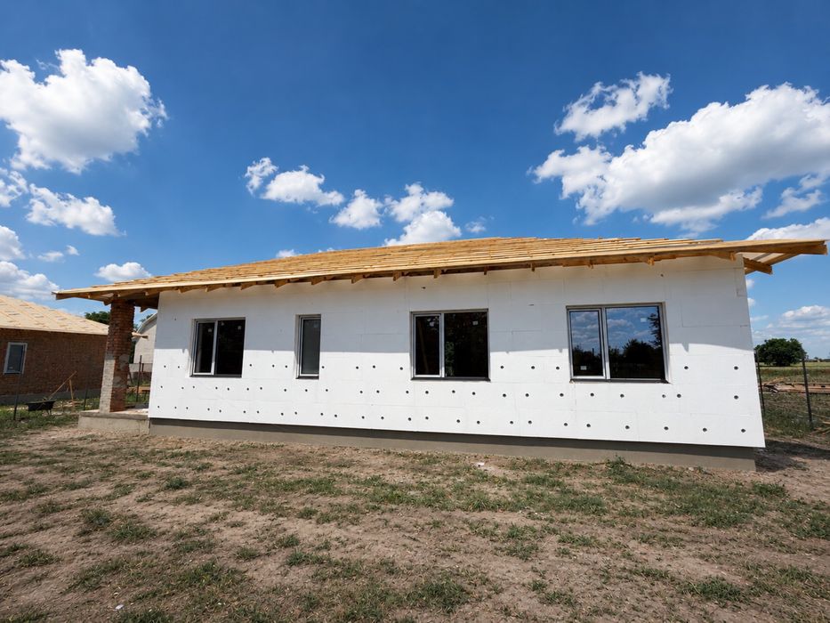 Продаж сучасний будинок на етапі будівництва в с. Голишів(2 км від Боратина) Луцький район
