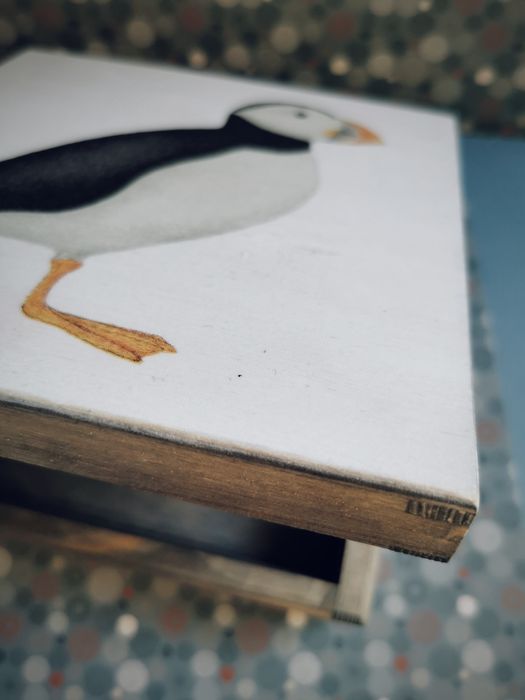 Drewniane pudełko maskonur puffin Islandia