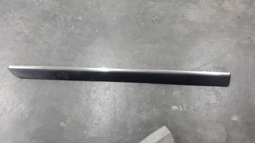 Friso de porta Peugeot 407