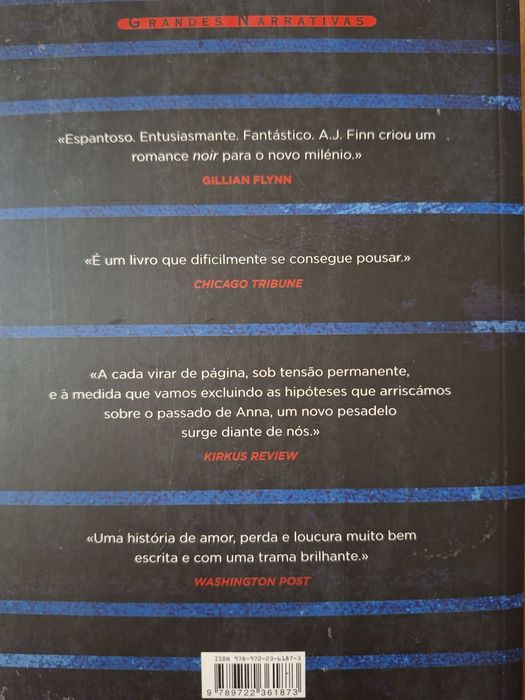 A Mulher à Janela