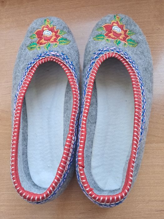 Kapcie, papucie, pantofle zimowe