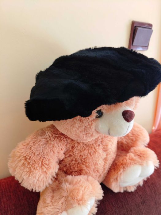 Czapka , beret czarny