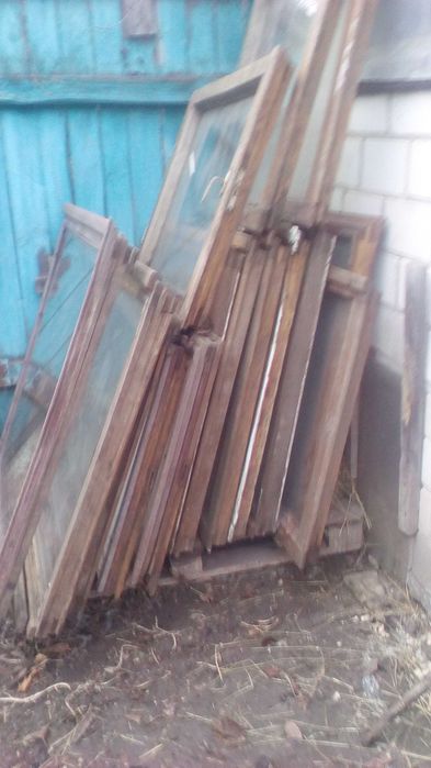 Рамы оконные  дубовые разные бу