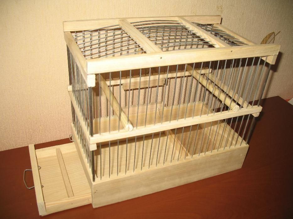 Клетка для кенара или канарейки (880 грн).