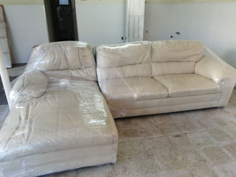 Sofá em Pele Chaise Longue (3 lugares)